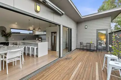Image de Aireys Delight a stunning beach house with gorgeous views to Aireys Inlet Lighthouse