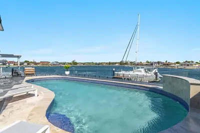 Image de Tecoma 3 | Ultimate Waterfront