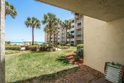 Image de Castle Reef 123 beautiful beachfront condo!