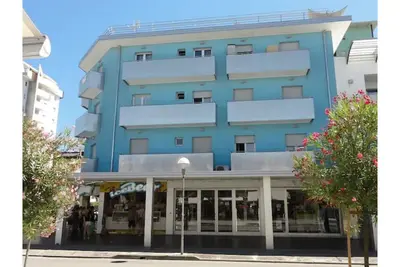 Image de Condominium Molent in the promenade of stores Bibione Spiaggia