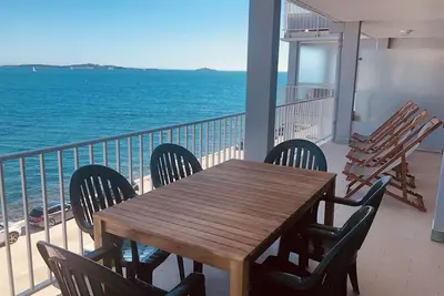 Image de Appartement 68 m2, Corniche des Baux Sanary, Terrasse splendide vue mer