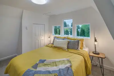 Image de Blueberry Cabin 3bdrm near Alderbrook w\/ Hot Tub