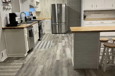 Image de Cozy 3 bedroom home just 30 minutes south of Atlanta! (Pet-Friendly! )