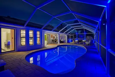 Image de Glamorous 3-Bedroom Villa w/Heated Pool In Sarasota Area.