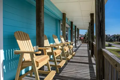 Image de End Of Summer Fun! 4br w/2King Beds+Traeger+Hot Tub+Basketball Hoop+More!