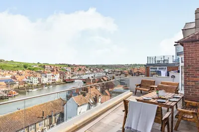 Image de 4 chambres à coucher à Whitby