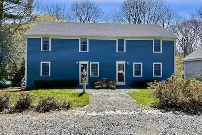 Image de Welcome To Cape House!