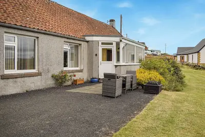 Image de Beautiful and spacious farm cottage, with amazing views over the fields.