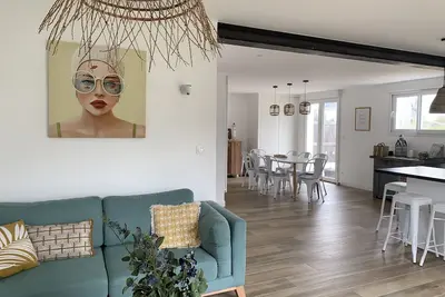 Image de House 4 bedrooms 3 bathrooms 4 WCs with garden and Wifi 5 minutes walk from the sea
