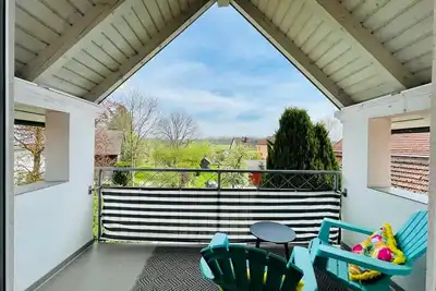 Image de Sunny vacation apartment with balcony near Augsburg