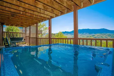 Image de 6 Min from Downtown Gatlinburg with Stunning Mountain Views