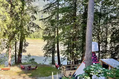 Image de Unique luxury Waterfront Teepees