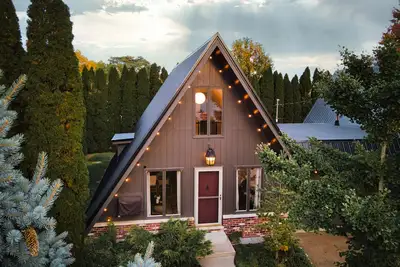Image de Modern A-Frame with Hot Tub