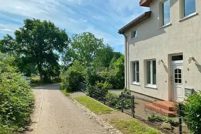 Image de GroĂź Stresow - Holiday apartment \"Vilm\", ground floor left - Holiday apartment Vilm on the island of RĂĽgen