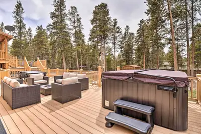 Image de 2 Mi to Dtwn: Leadville Haven w/ 2 Furnished Decks