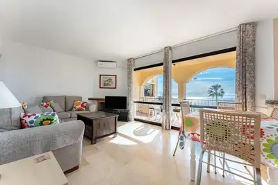 Image de Appartement 'Sea Views Torre Oceano 8' avec piscine partagée & Wi-Fi