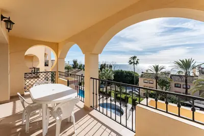 Image de Appartement 'Vues sur la mer Torre Oceano 7' avec piscine partagée et Wi-Fi