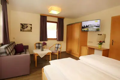 Image de Apartment 4-5 pers. /2 bedrooms/shower, Wc - Haus Alexander