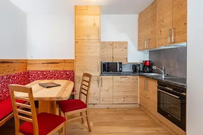 Image de Apartment \"Romantik Planai\" with 2 bedrooms, bathroom, Wc - Sport- Familienhotel Bärenwirt