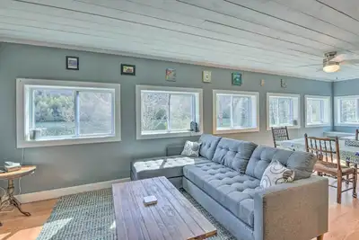 Image de Lakefront Retreat w\/ Large Yard & Boat Dock!