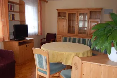 Image de Ferienwohnungen Rojer - Apartment\/living room\/bedroom\/shower, Wc