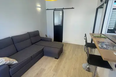 Image de T2 de 41 m2  Cannes  bas Suquet avec parking, proche plage et centre ville