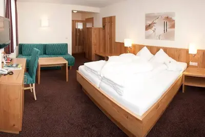 Image de Suite mit Dusche od. Bad, Wc - Panoramahotel GĂĽrtl