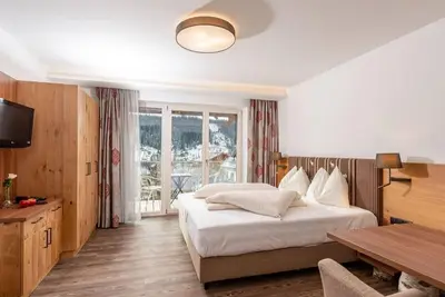 Image de Double room \"Panorama Kulmberg\" - Aktivhotel and Restaurant Pehab