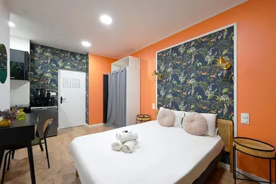 Image de Modern, secure studio- perfect for 2- Catacombs
