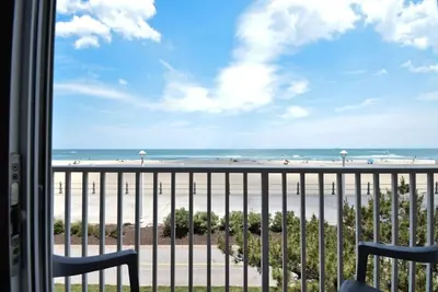 Image de Unit 206-Watch The Dolphins From A Spacious Condo!