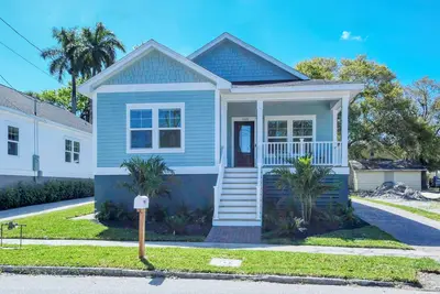 Image de Newly build home located in Historical Dt near the Riverwalk w/free priv parking
