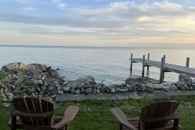 Image de Loft Escape Apartment - Onsite Beach Dock Waterfront Boat Ramp