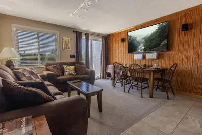Image de Ml 205:  Your 2br, bike-in/bike-out  summer retreat awaits you!