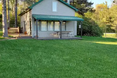Image de Cabin in the Heart of the Huron National Forest