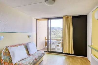 Image de Appartement Cosy avec Vue Lac! Accès Piscine