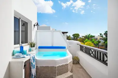 Image de Maison de vacances 'Bungalow Paraiso' avec vue sur la mer, terrasses et Wi-Fi