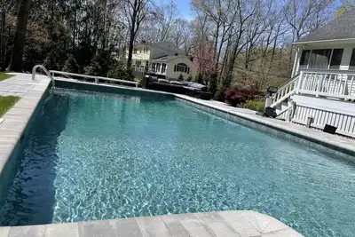 Image de Vacation Home away from home with private pool-mins away from beach