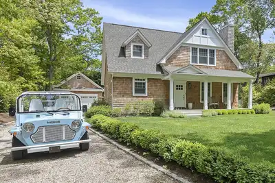 Image de Luxury 4-bedroom in East Hampton [w/private beach]