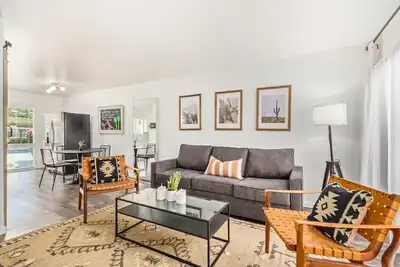 Image de Camelback 446 | Walk 2 Old Town | 4 Pools