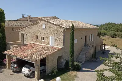 Image de Gîte de charme et spacieux, en pleine nature, idéal pour des vacances en famille