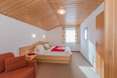 Image de Apartment\/2 bedrooms\/bathroom, Wc - Appartements Pernerhof