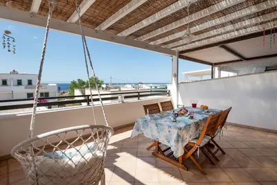 Image de Casa Vacanze Orlando - Con Veranda Vista Mare A 200 M Dal Mare