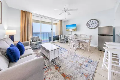 Image de Balcony~New Furniture~5 Pools~Hot Tubs~2br Majestic Beach 1-1907