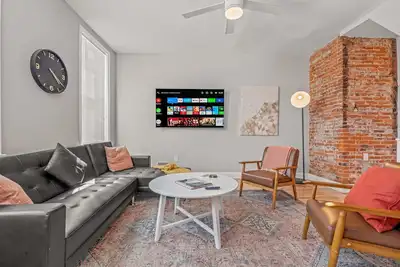 Pet Friendly Fishtown 3br | A+ Location & King Bed