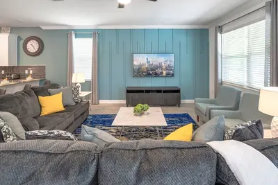 Special Offer! Themed Br\/Game Room\/Spa 2730ow