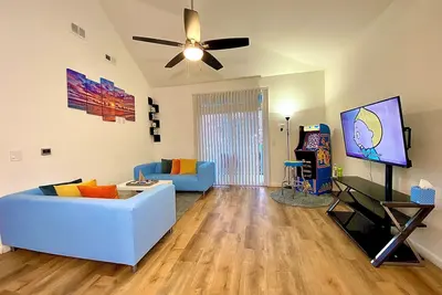 Image de Penthouse 2bd2bth Pac-Man\/Roku
