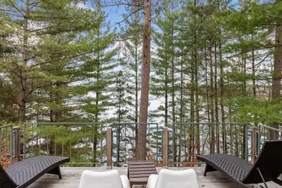 Image de The Triangle: An artist’s funky modern A-frame for solo retreats or group stays on Lake Lipsett
