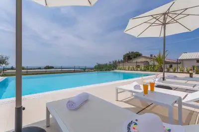 Image de Maison de vacances Kastelir pour 1 - 10 personnes avec 5 chambres à coucher - Maison de vacances