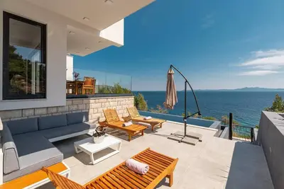 Image de Maison de vacances Prigradica pour 1 - 6 personnes avec 3 chambres à coucher - Maison de vacances