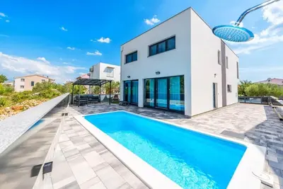 Image de Maison de vacances Srima pour 1 - 8 personnes avec 4 chambres à coucher - Maison de vacances